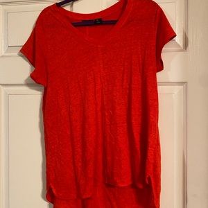 Tahari Tee